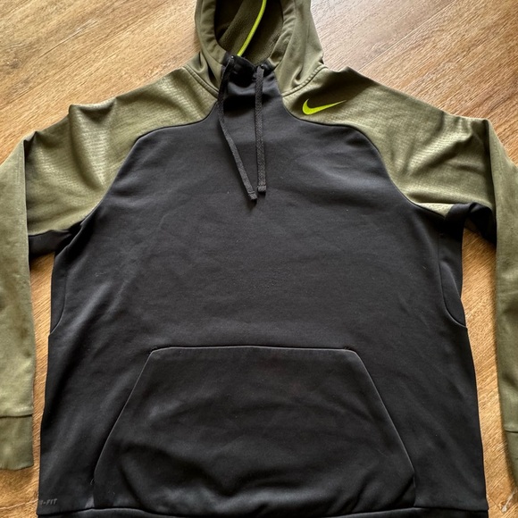 Hoody - Picture 2 of 10